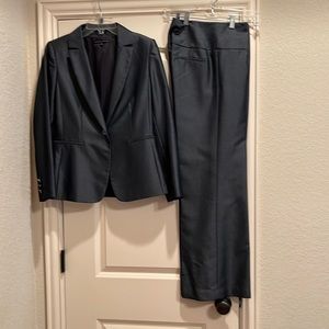 Antonio Melani jacket Suit set jacket size 6 pants size 4